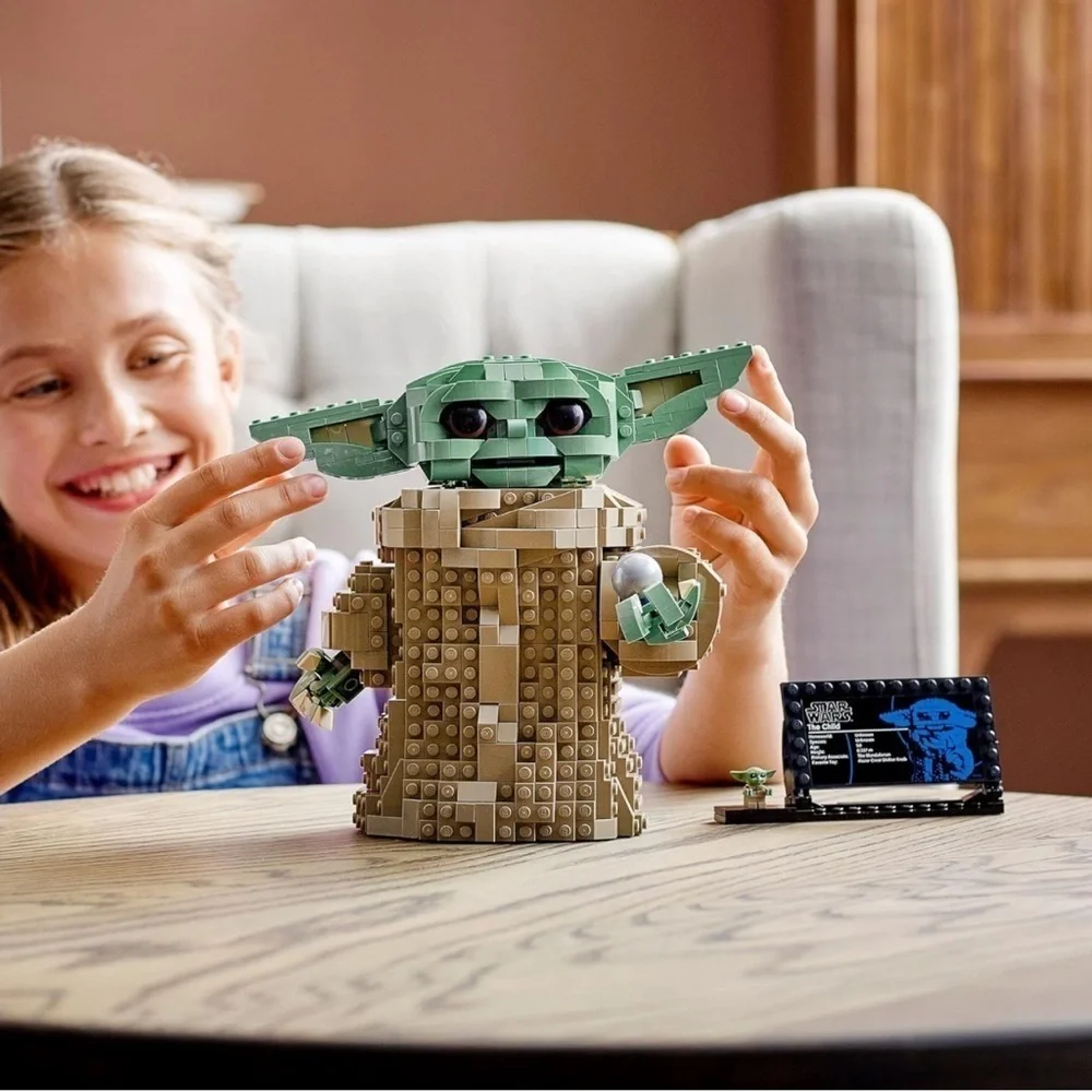 Lego Star Wars Mandalorian Child AKA Baby Yoda